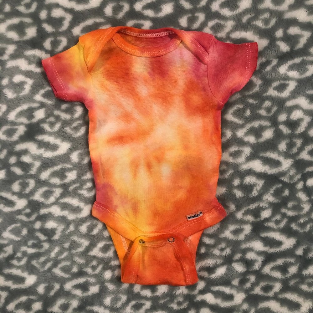 Gerber Handmade Tie-Dye Orange, Yellow, Red, Baby Onesie [Preemie]